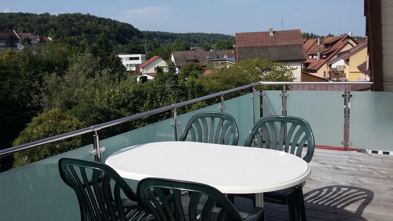 Stadtvilla Mit Pool Йештеттен Экстерьер фото