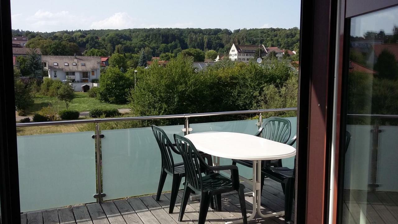 Stadtvilla Mit Pool Йештеттен Экстерьер фото